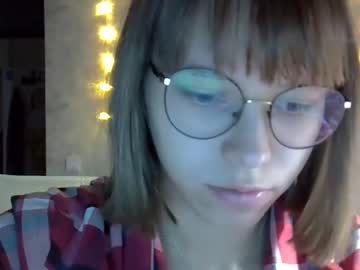 girl
        the_partisan cam image #154135