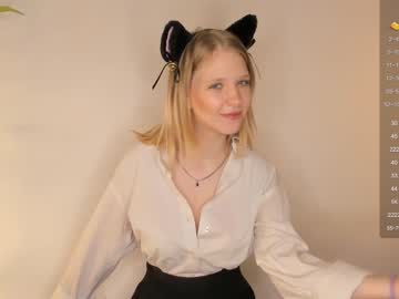 girl
        maydadurston cam image #161804