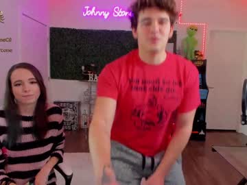 couple
        thejohnnystone cam image #24424