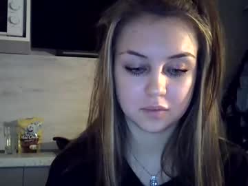 girl
        starshinex cam image #150553