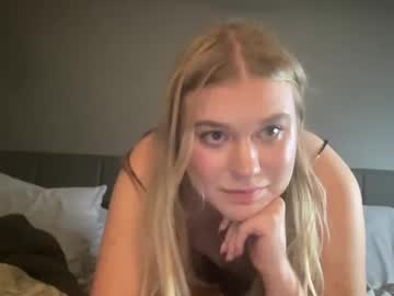 girl
        dumbblondexoxo cam image #224442