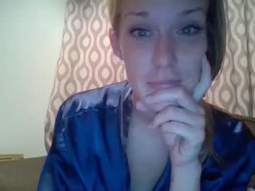 girl
        brittx00x cam image #107200