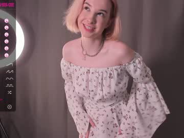 girl
        whitee_angel cam image #48453