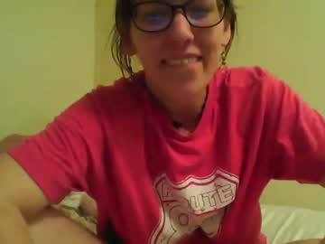 girl
        nonfail_grl cam image #37330