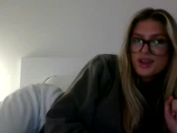 girl
        madisyntaylor cam image #179471