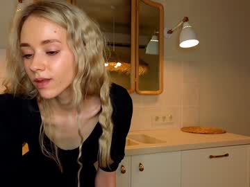 girl
        but_not_for_freeeeee cam image #212707