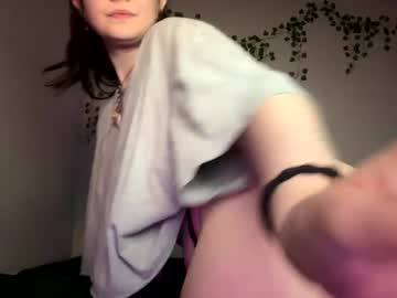 girl
        bnnybby333 cam image #254748