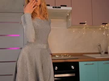 girl
        milanative cam image #53252