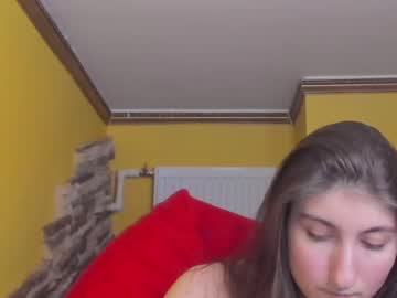 girl
        adelyxv cam image #33693