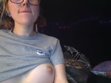girl
        caliiibb cam image #36510