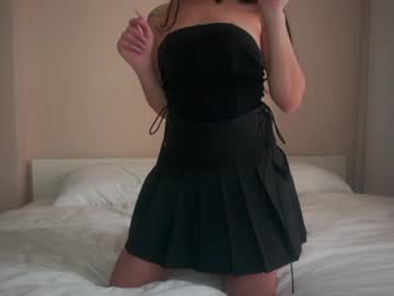 girl
        puremia cam image #216041