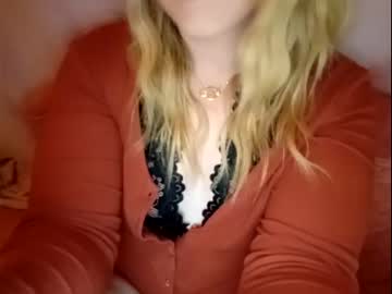 girl
        hockeywife cam image #77967