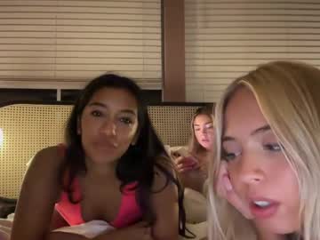 girl
        jenniferaddison cam image #205334