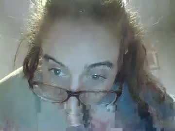 girl
        xperkyandtightx cam image #37221