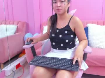 girl
        emelyy_carter cam image #134412