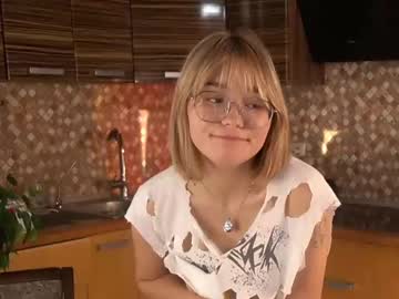 girl
        time_to_learna cam image #195227