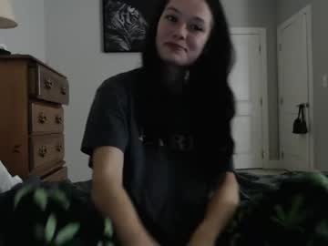 girl
        allyjordannn cam image #118905