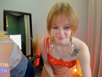couple
        lila_bun cam image #119861