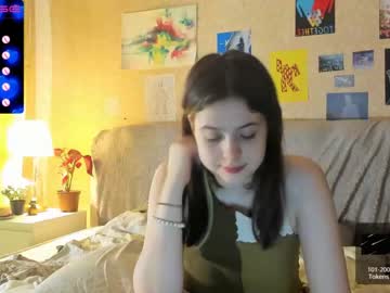 girl
        nessaa_moree cam image #60012
