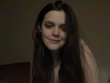 girl
        elisweets cam image #185803