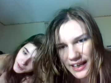 girl
        plaguedoctress cam image #247087