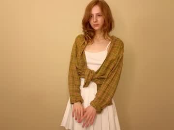 girl
        wowshumm cam image #85815