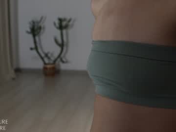 girl
        ellelure_ cam image #229515