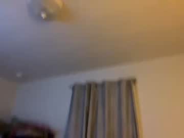 couple
        watermelongushy cam image #18363