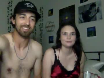 couple
        zandg cam image #202018