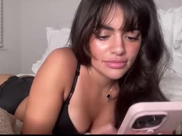 girl
        pouty_selena cam image #198187