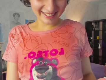 girl
        station_lovers cam image #115526