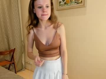 girl
        maryrogersa cam image #109147
