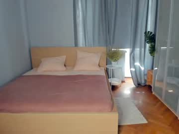 girl
        sunshy_girl cam image #77074