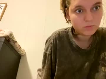 girl
        lovecountry20 cam image #110493