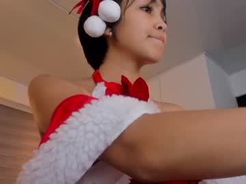 girl
        luucy___ cam image #137556