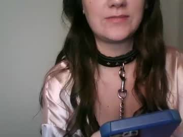 girl
        naughtysubgal cam image #55717