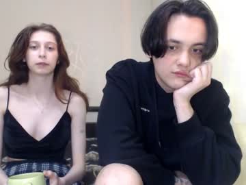 couple
        alexandlia cam image #135172