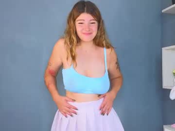 girl
        flirtnsmirkk cam image #209219