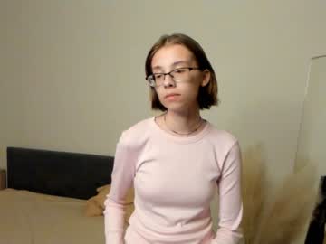 girl
        jodychurchwell cam image #170025