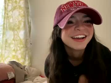 girl
        jordansilvr cam image #148913