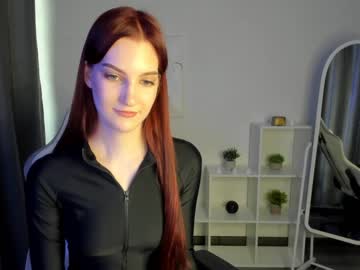 girl
        kathryn_shark cam image #155709