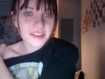 girl
        babyfaceforever cam image #32088
