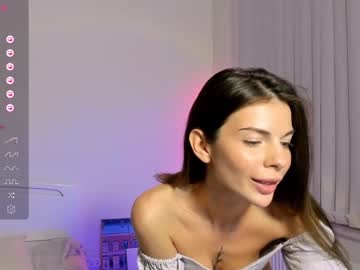 girl
        andrea__tasty cam image #238119