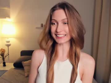 girl
        just_you_smile cam image #120008
