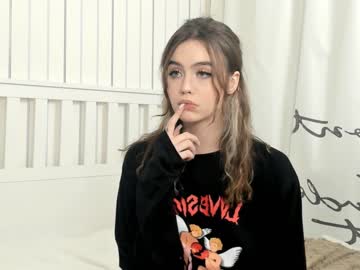 girl
        connieambes cam image #116274