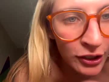 girl
        taytayslut cam image #110185