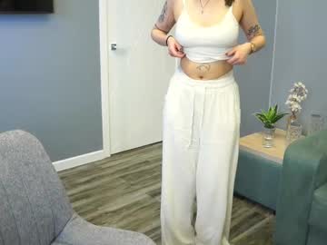 girl
        dawndodson cam image #236843