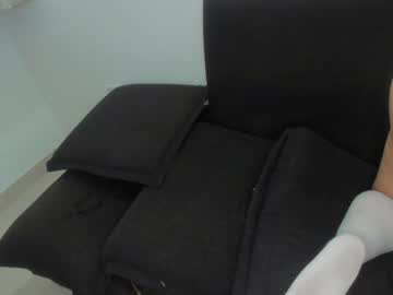 couple
        mikeandshe cam image #216363