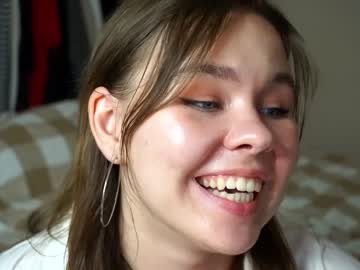 girl
        sugar__freee cam image #104411