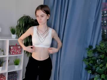 girl
        maydaheathman cam image #163159
